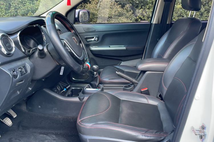 Used Jinbei 750 2016 1.5L Flagship Edition
