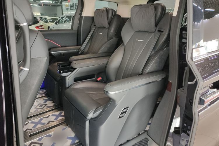 Used Hongqi HQ9 PHEV 2024 2.0T Four-Wheel Drive Luxury Edition
