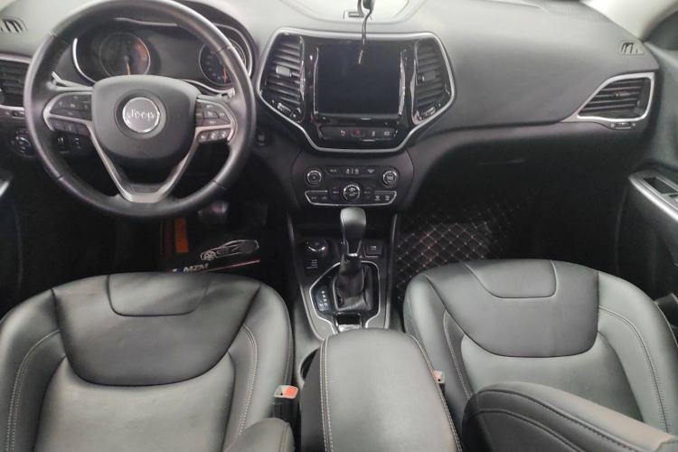 Used Jeep Cherokee 2019 2.0T Four-Wheel Drive Exploration Edition + Autonomous Driving Smart Package China V
