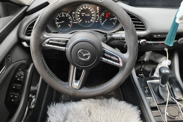 Used Mazda 3 Axela 2021 2.0L Automatic ZhiXuan Edition
