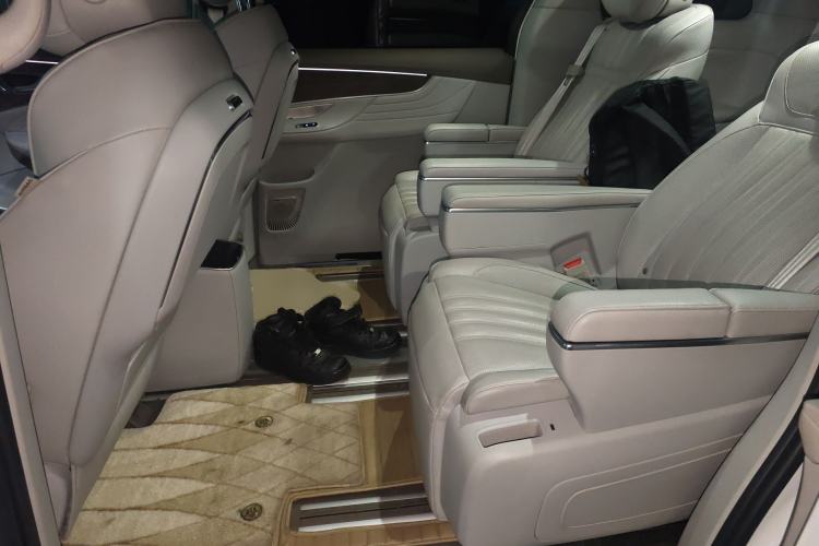 Used Roewe iMAX8 2023 400TGI Comfort Edition Left Rear Seat