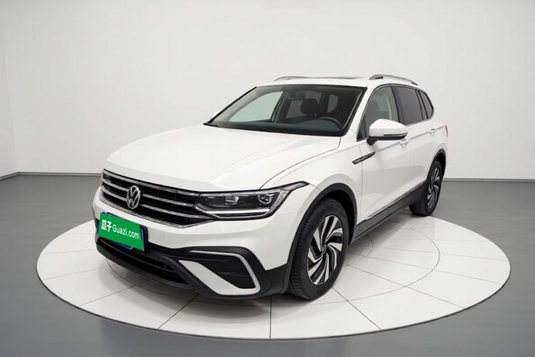 Used Volkswagen Tiguan L 2023 300TSI Automatic Two-Wheel Drive Smart Edition Guazi used car, China used car export, Used car for sale, Used  cars, Cheapest cars for sale
