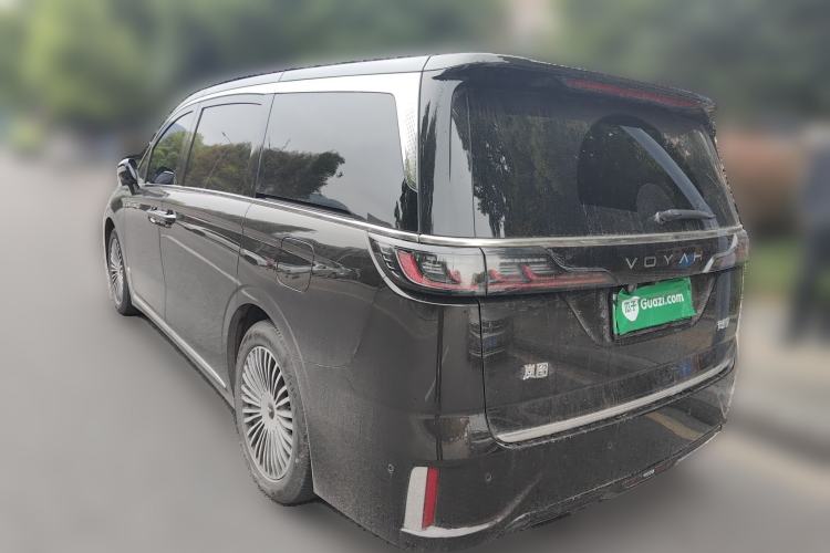 Used VOYAH Dream 2025 PHEV Four-Wheel Drive Prestige Kunpeng Edition
