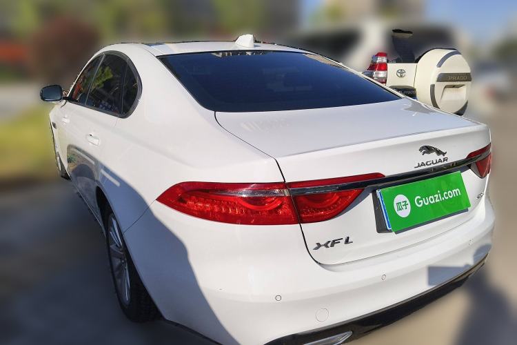 Used Jaguar XFL 2020 XFL 2.0T P200 Two-Wheel-Drive Windflower Edition Rear Left 45 Deg