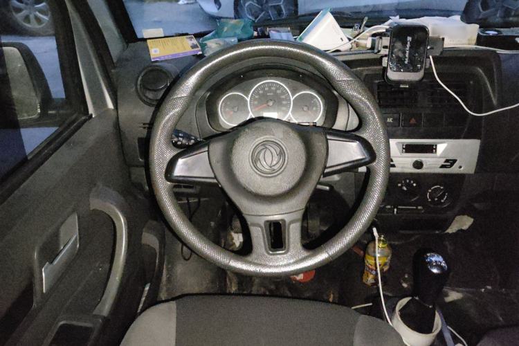 Used Dongfeng Xiaokang K05S 2019 1.2L Practical Version China VI Standard DK12 Steering Wheel
