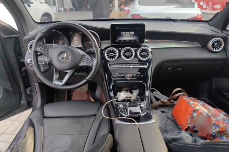 Used Mercedes-Benz GLC 2019 GLC 200 L 4MATIC Center Console