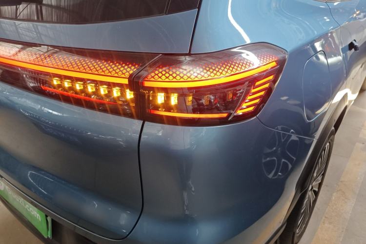 Used Chery Tiggo 8 PLUS C-DM 2025 1.5T 116 km Prestige Version 5 Seats Right Rear Taillight