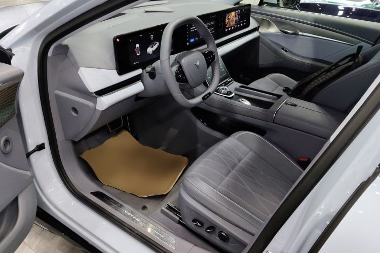 Used VOYAH PASSION 2023 Four-Wheel Drive Flagship Edition