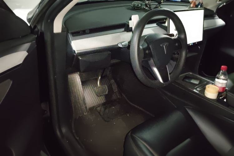 Used Tesla Model Y 2022 Rear-Wheel-Drive Version