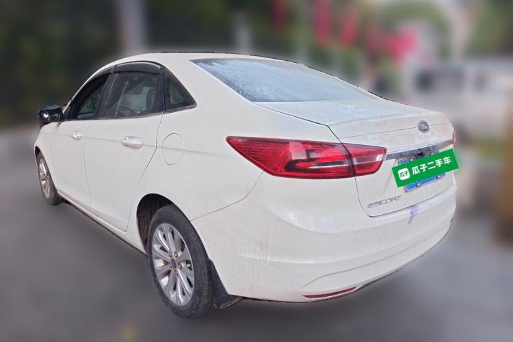 Used Ford Escort 2015 1.5L Manual Fashion Edition