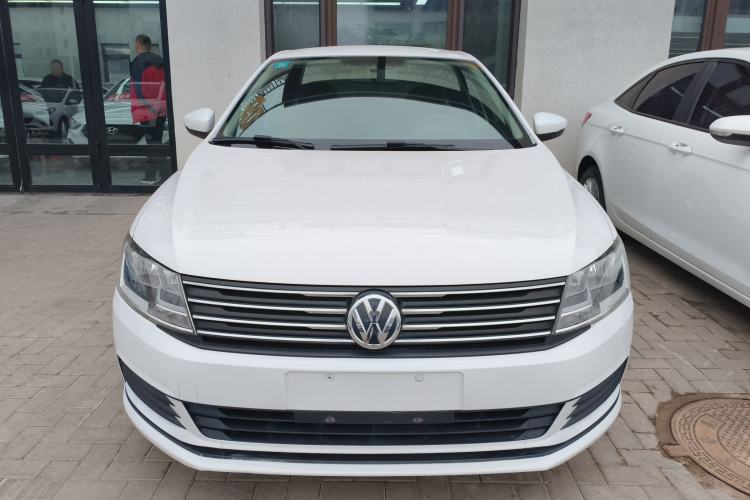 Used Volkswagen Gran Lavida 2015 1.6L Automatic Fashion Edition Front