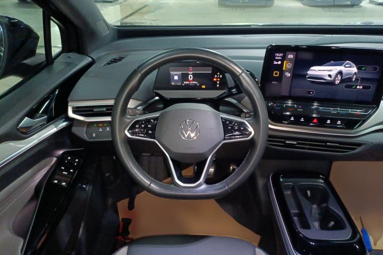 Used Volkswagen ID.4 CROZZ 2021 Long-Range Lite PRO Two-Wheel Drive Version
