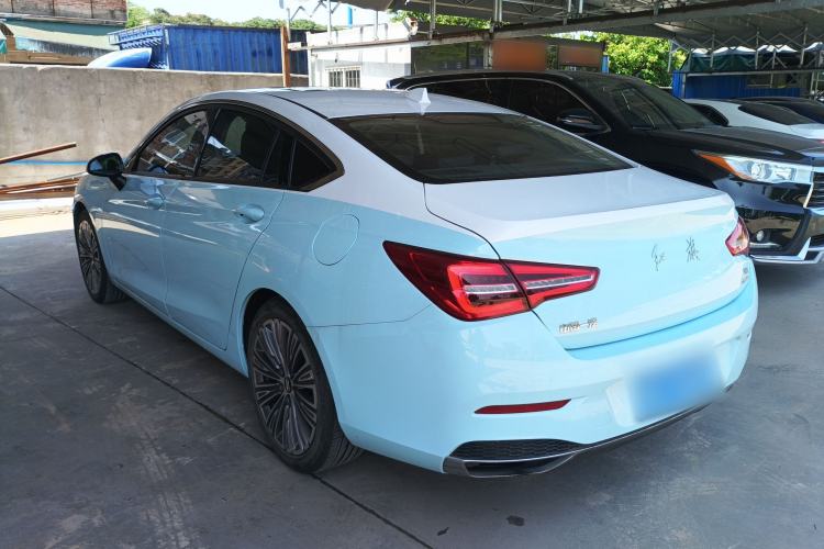 Used Hongqi H5 2022 Classic Model Facelift 1.8T Automatic Smart Connect Flagship Edition
