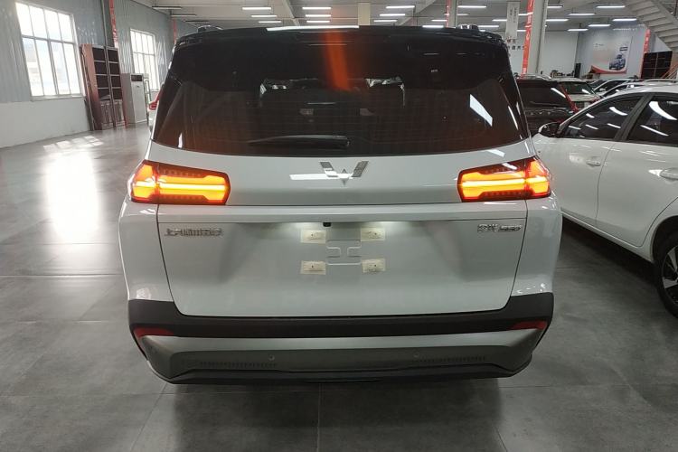 Used Wuling Xingguang 560 New Energy 2026 Model, Plug-in Hybrid, 125 km, Luxury Version Rear