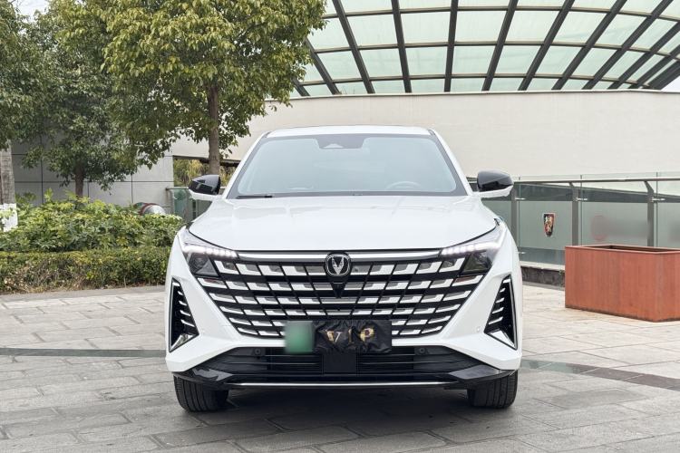 Used CHANGAN UNI-Z New Energy 2024 Blue Whale Smart Electric iDD 125km Excellence Model Exterior 1