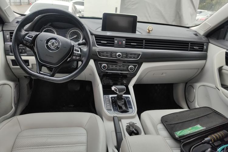 Used FORTHING Joyear S50 2017 1.6L CVT Luxury Model