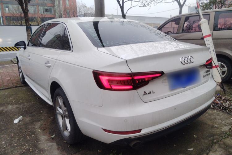 Used Audi A4L 2018 30th Anniversary Edition 30 TFSI Ambition Model
