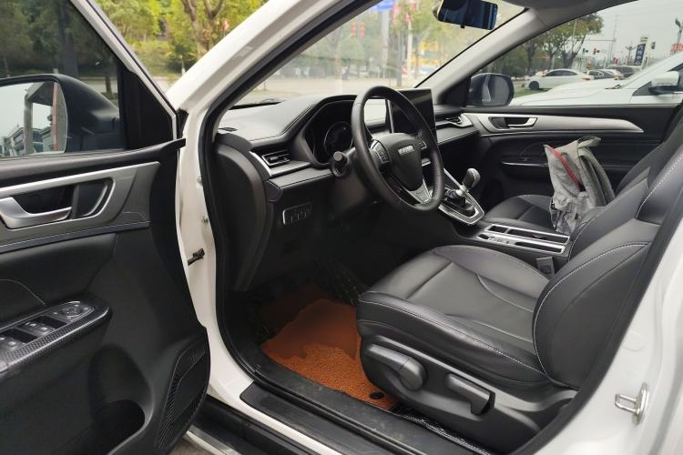 Used Haval M6 2021 PLUS 1.5T Manual Luxury Smart Connectivity Model