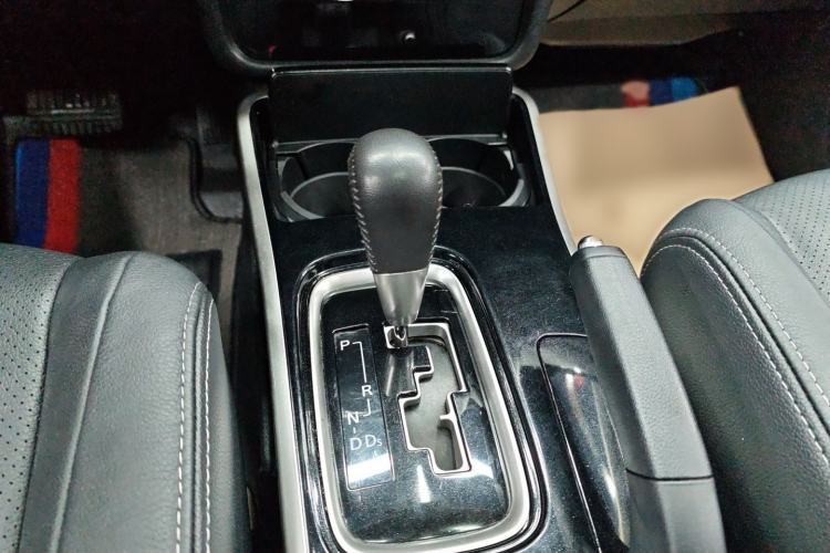 Used Mitsubishi Outlander 2018 2.0L Two-Wheel Drive Glory Edition 5 Seats