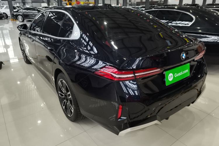 Used BMW 5 Series 2024 525Li M Sport Package