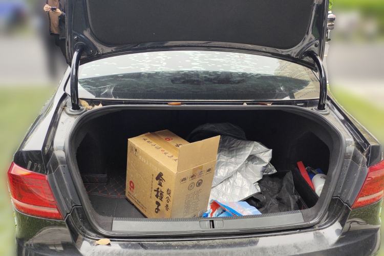 Used Volkswagen Magotan 2016 1.8TSI Smart Comfort Model Trunk