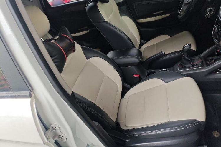 Used Changan CS35 2017 1.6L Manual Luxury Model
