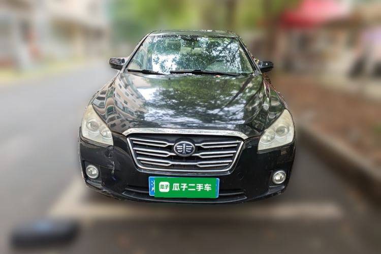 Used Bestune B50 2011 1.6L automatic with sunroof
