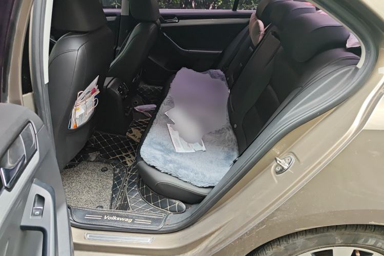 Used Volkswagen Sagitar 2017 230TSI Automatic Comfort Version Left Rear Seat