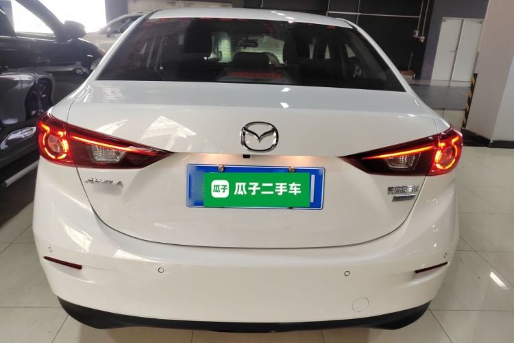 Used Mazda Mazda 3 Axela 2017 Sedan 1.5L Automatic Luxury Model China VI Standard