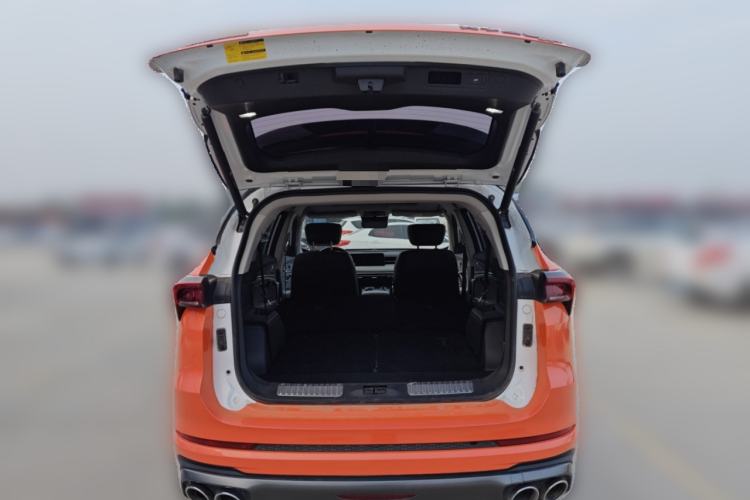 Used JETOUR X70 2023 Zhuge 2.0T DCT Wolong 7-Seater Trunk