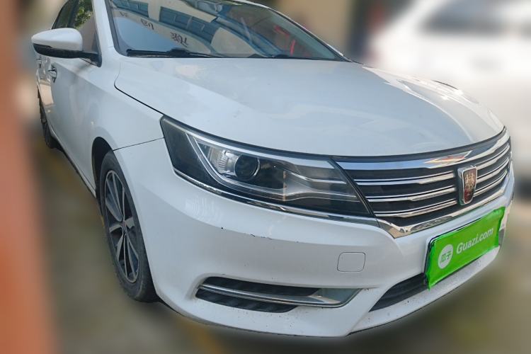 Used Roewe i6 2018 20T Automatic Flagship Edition Front Right 45 Deg