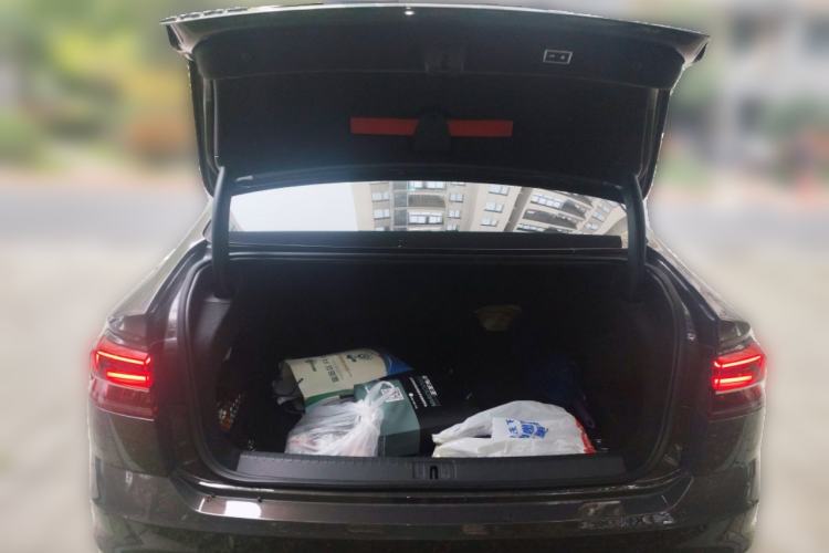 Used Volkswagen Phideon 2019 380TSI Two-Wheel Drive Business Edition China VI Standard
