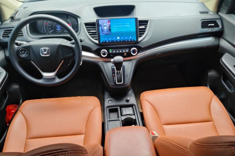 Used Honda CR-V 2016 2.0L two-wheel drive Urban Edition Center Console