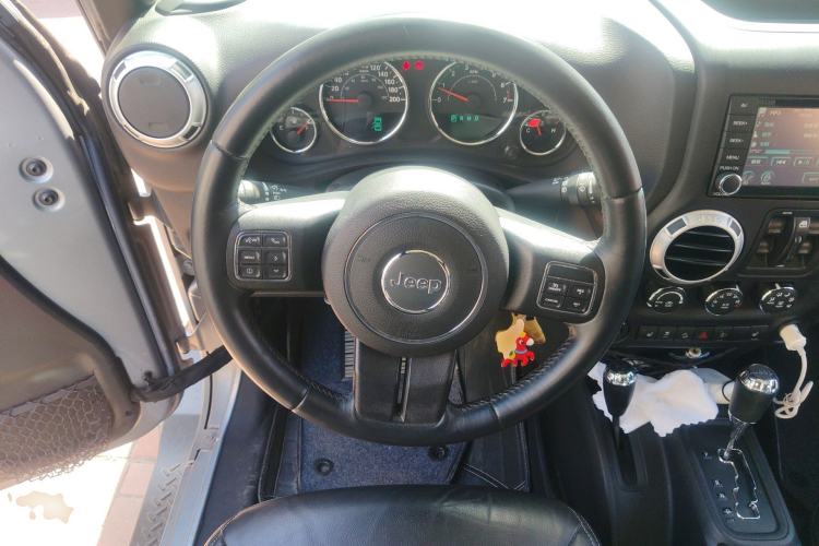 Used Jeep Wrangler 2015 3.0L Sahara Four-Door Comfort Edition