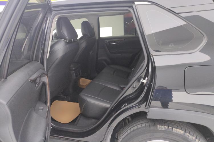 Used Toyota Wildlander 2020 2.0L CVT 4x4 Luxury Edition