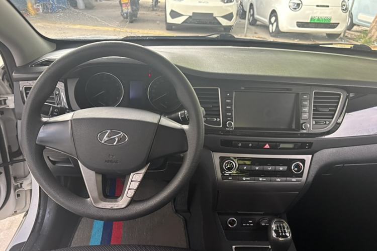 Used Hyundai Mistra 2014 1.8L Manual Comfort GL Model
