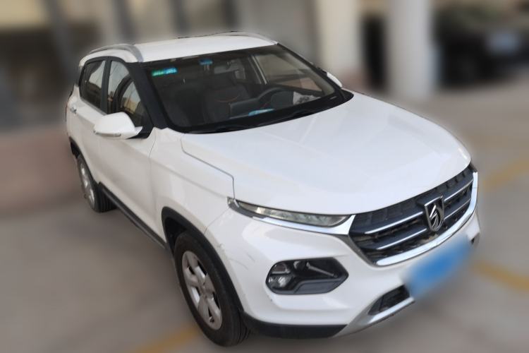 Used Baojun 510 2017 1.5L Manual Fashion Model

