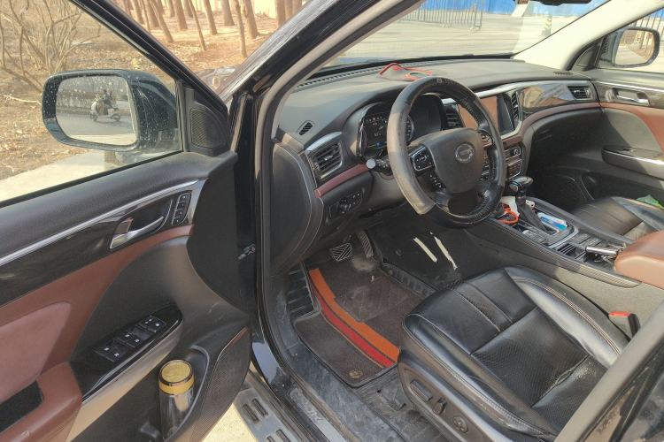 Used GAC Trumpchi GS8 2017 320T Two-Wheel Drive Luxury Smart Connectivity Version (7 Seats) Driver Seat