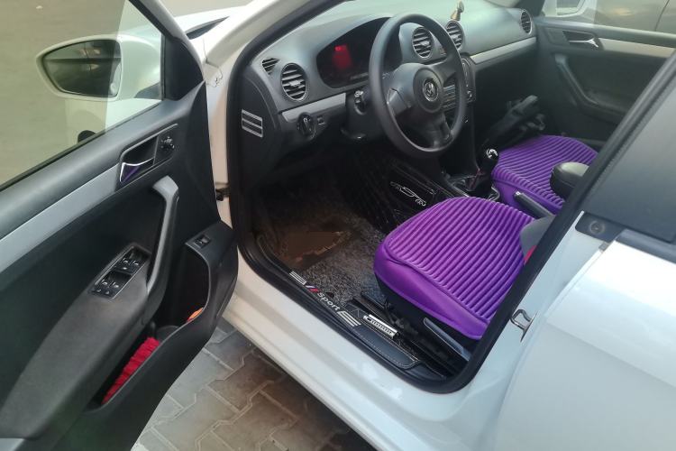 Used Volkswagen Jetta 2013 1.4L Manual Comfort Model
