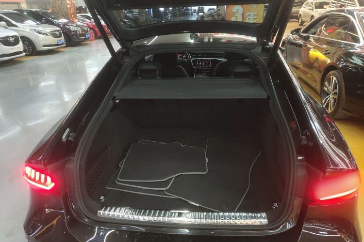 Used Audi A7 2019 55 TFSI quattro Dynamic Edition Trunk