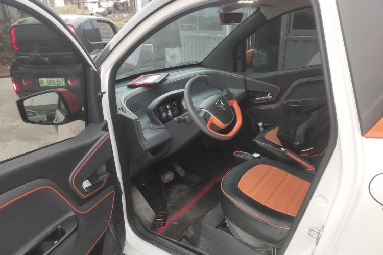 Used Baojun E100 2020 305KM Smart Drive Version Left Front Seat