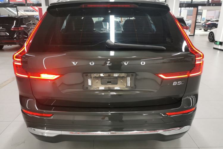 Used Volvo XC60 2022 B5 4x4 Zhiyi Luxury Edition
