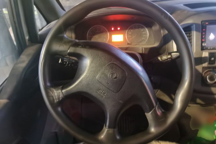 Used FORTHING Lingzhi 2012 Commercial Version 1.6L Special Offer Model
