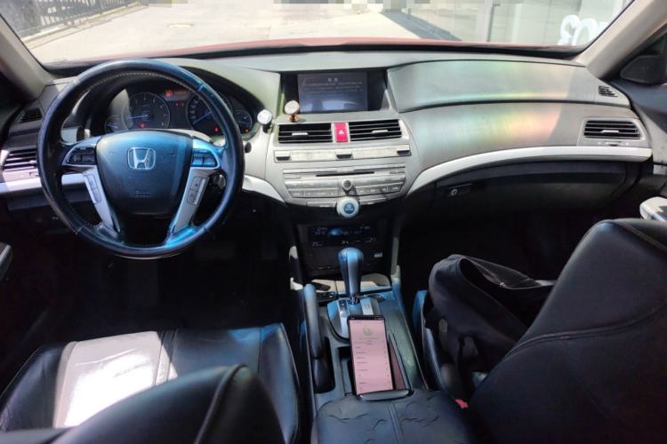 Used Honda Crosstour 2012 2.4L Luxury Edition Center Console