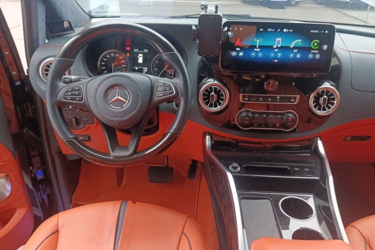 Used Mercedes-Benz Vito 2021 2.0T Elite Version 7 Seats Steering Wheel