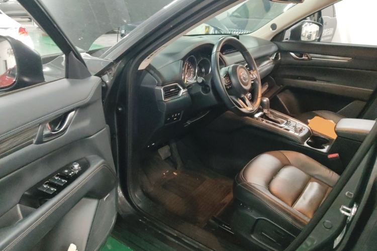 Used Mazda CX-5 2020 2.5L Automatic 4x4 Flagship Edition
