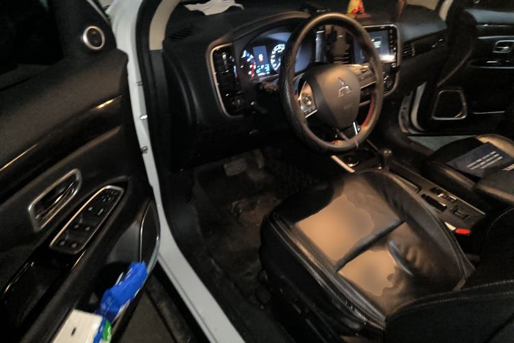 Used Mitsubishi Outlander 2020 2.0L Two-Wheel Drive Enjoyment Version 5 Seats
