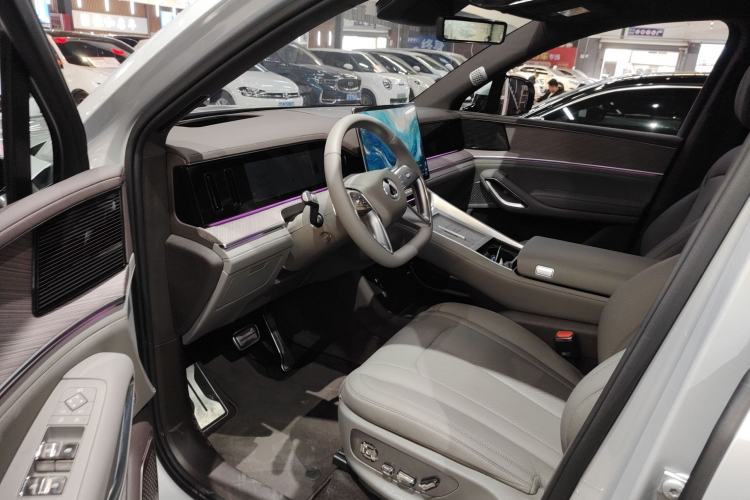 Used Denza N9 2025 Flagship Model