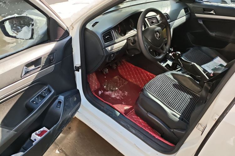 Used Volkswagen Lavida 2017 1.6L Manual Fashion Edition
