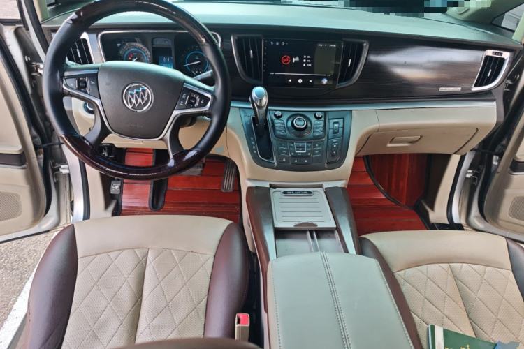 Used Buick GL8 2011 3.0L GT Luxury Business Haoya Edition